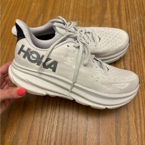 Hoka Clifton 9 Men’s 9.5